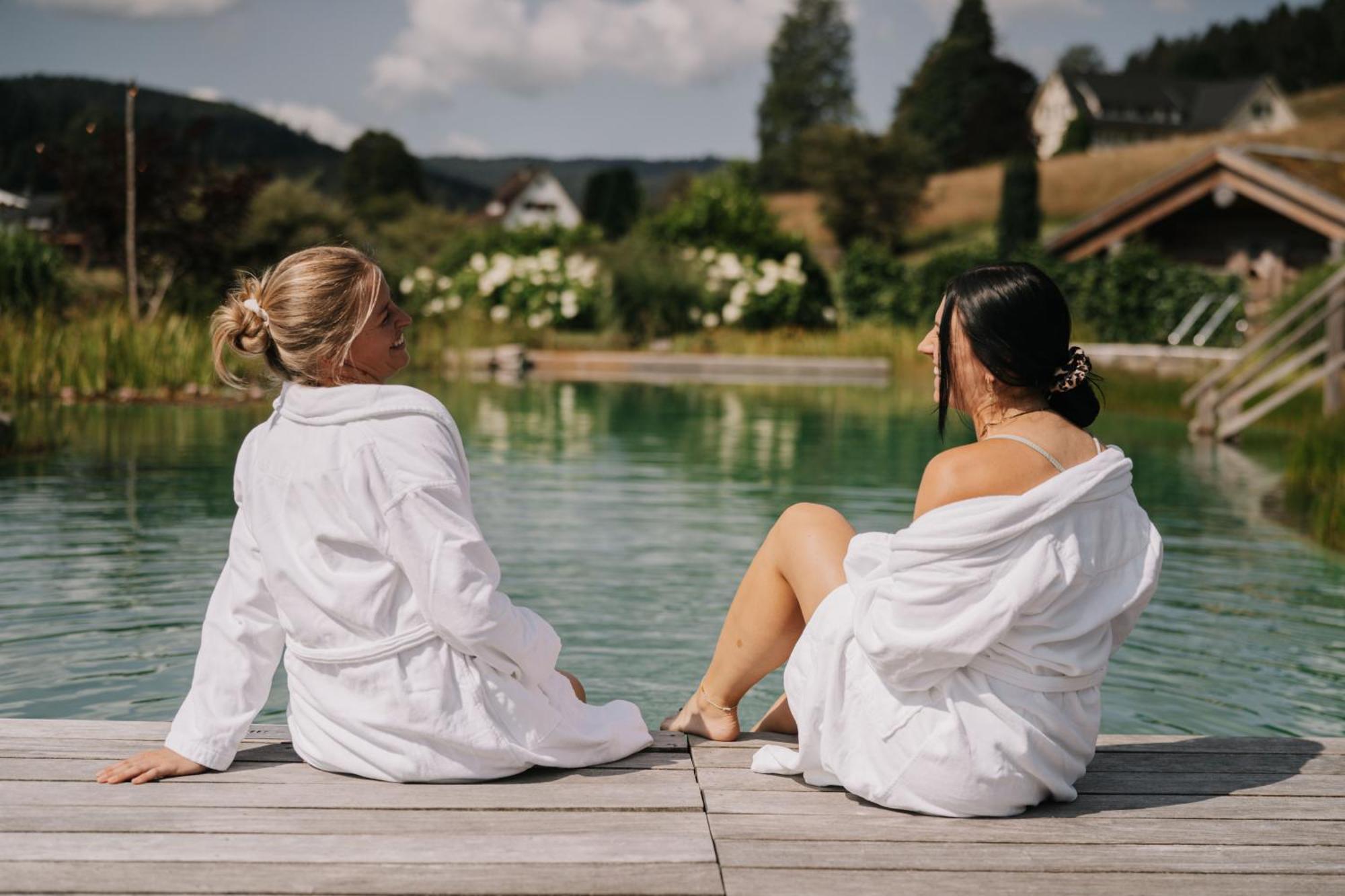 Wellness & Genuss Resort - Engel Obertal 拜尔斯布龙 外观 照片